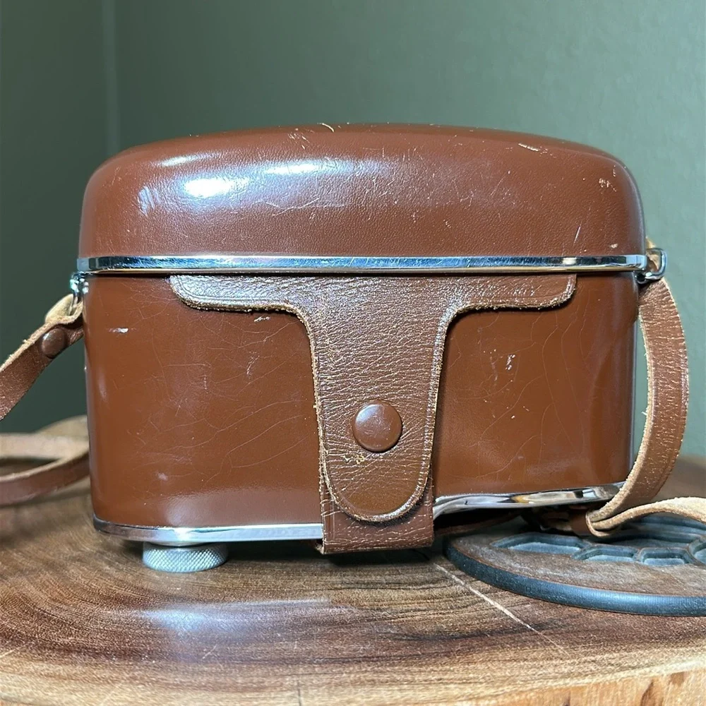 Kodak Retina Reflex S Camera + Case – for Repair/Display